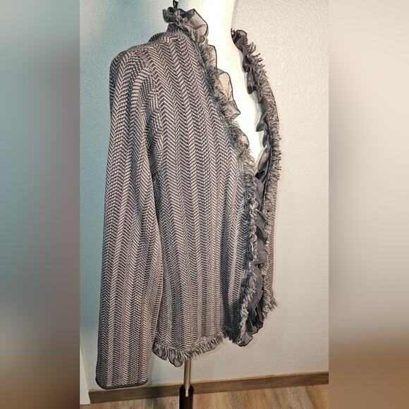 Dana Buchman Size 2x Elegant Gray Ruffled Textured Cardigan Sweater - Picture 3 of 7